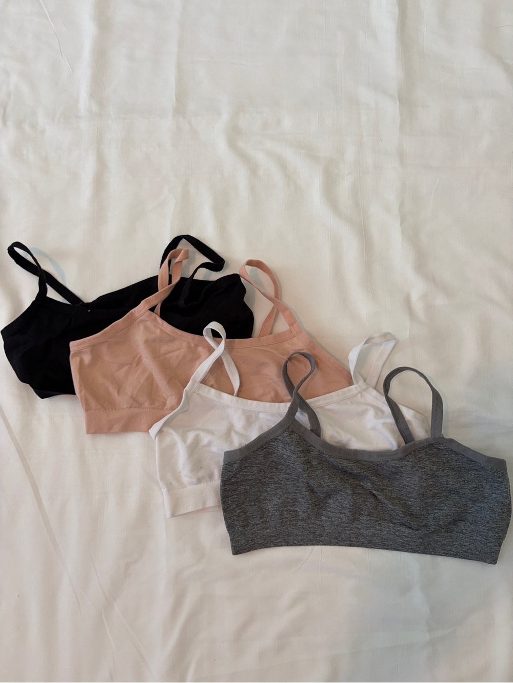 The Popular Store Seamless Bralette Set, size M (girls)